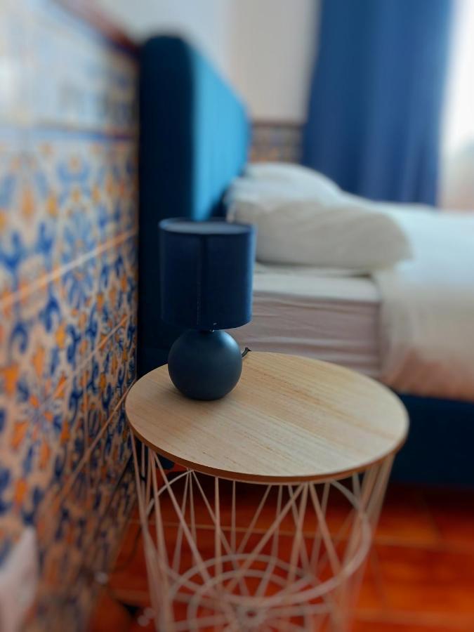 Rooms 10 Mins Walk From Train Station! Agualva-Cacem Екстер'єр фото