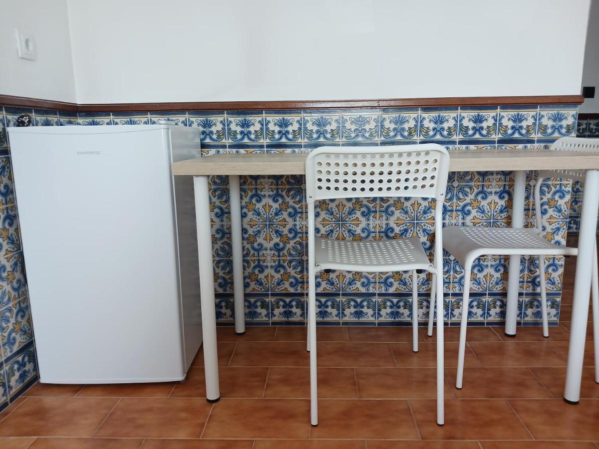 Rooms 10 Mins Walk From Train Station! Agualva-Cacem Екстер'єр фото